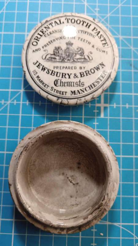 oriental tooth paste Jewsbury brown chemists container