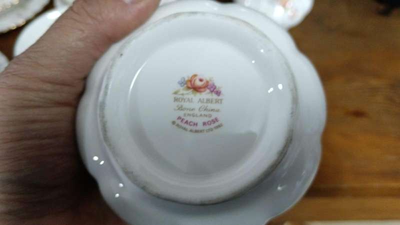 Royal Albert Peach Rose tea set