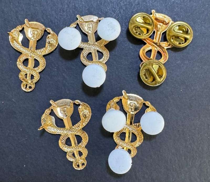 SADF - Medical Services Bi-Metal Pharmacist Breast Badge ( Bid per Badge )