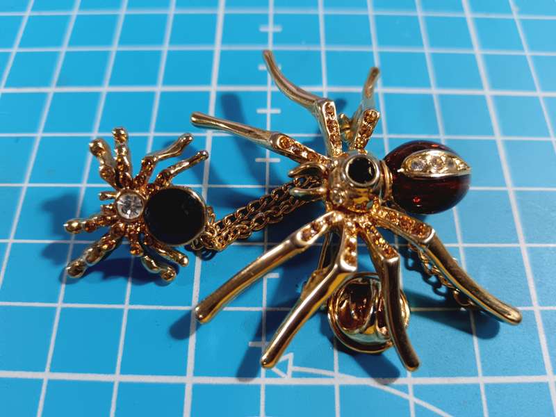 Costume Jewellery - Spider family Brooch