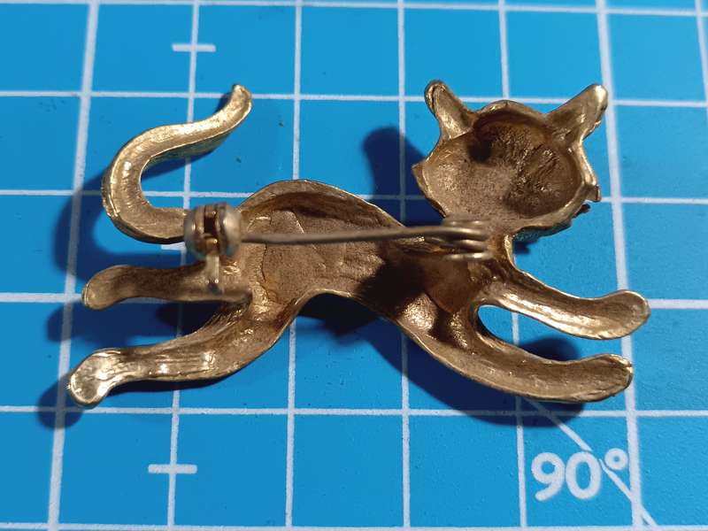 Costume Jewellery - cat Brooch