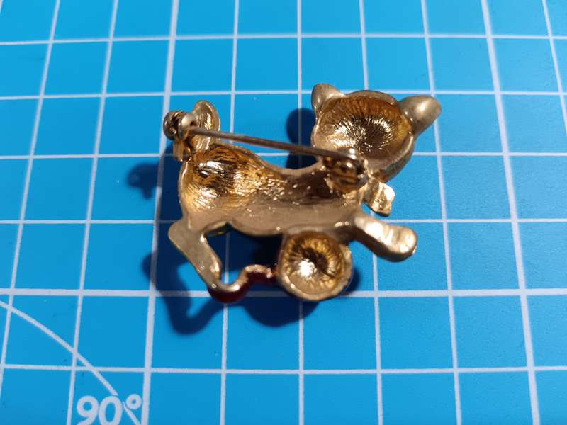 Costume Jewellery - Cat Brooch