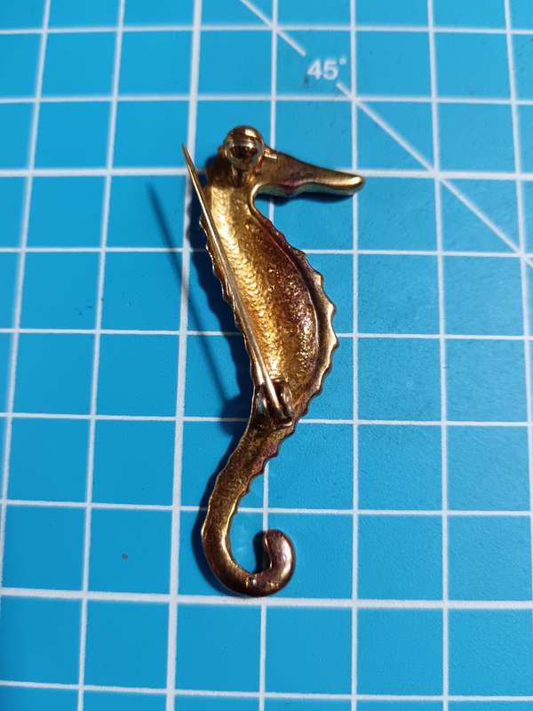Costume Jewellery - seahorse brooch