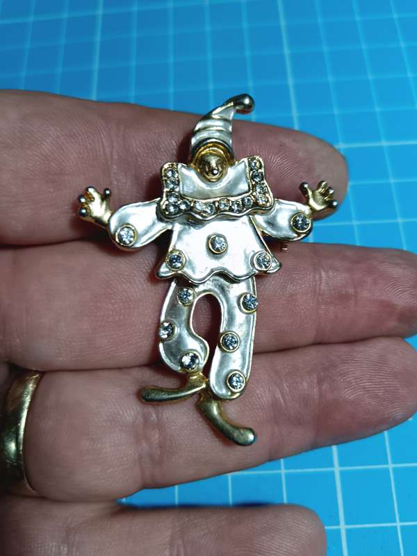 Costume Jewellery - Beautiful Clown Brooch