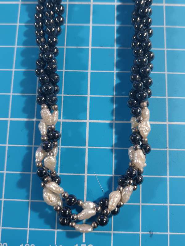 Costume Jewellery - necklace