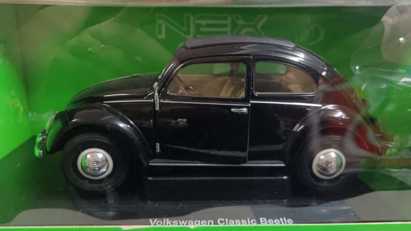 1:18 NEX Models VW Beetle in Box