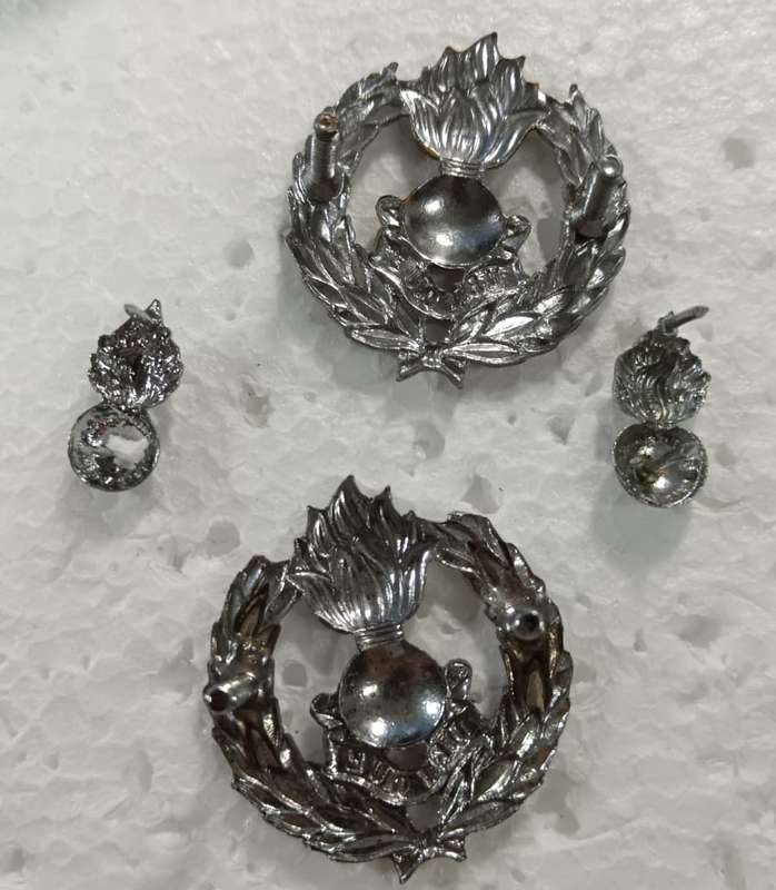 SADF - Engineers Cap Badges and Collars