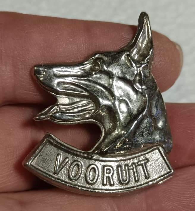 SADF - Dog Centre Cap Badge