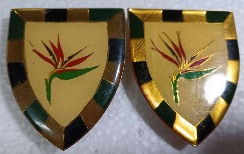 SADF - 6 SA Infantry Shoulder Flash Pair ( Not Facing )