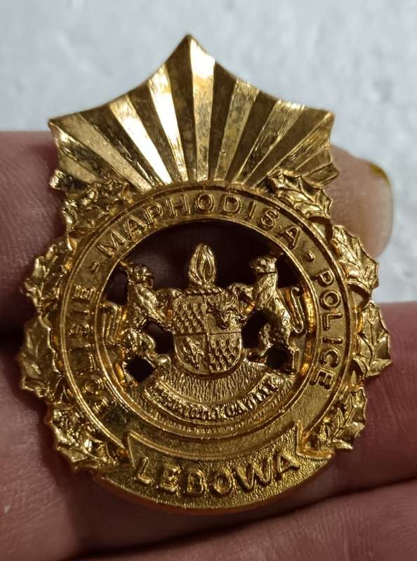 (Homelands)Lebowa Police Cap Badge