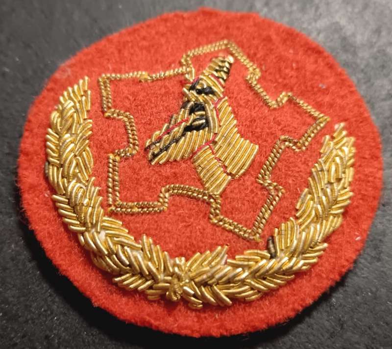 SADF - Senior Warrant Officers Cap Badge - Bullion Wire