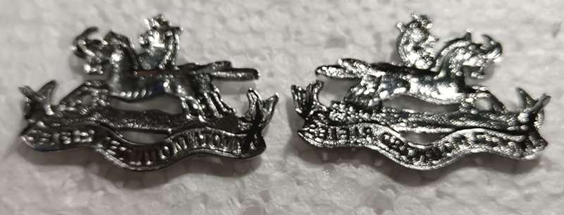 SADF - Umvoti Mounted Rifles Collar Badge Pair