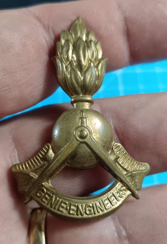 SADF - Engineers Cap Badge