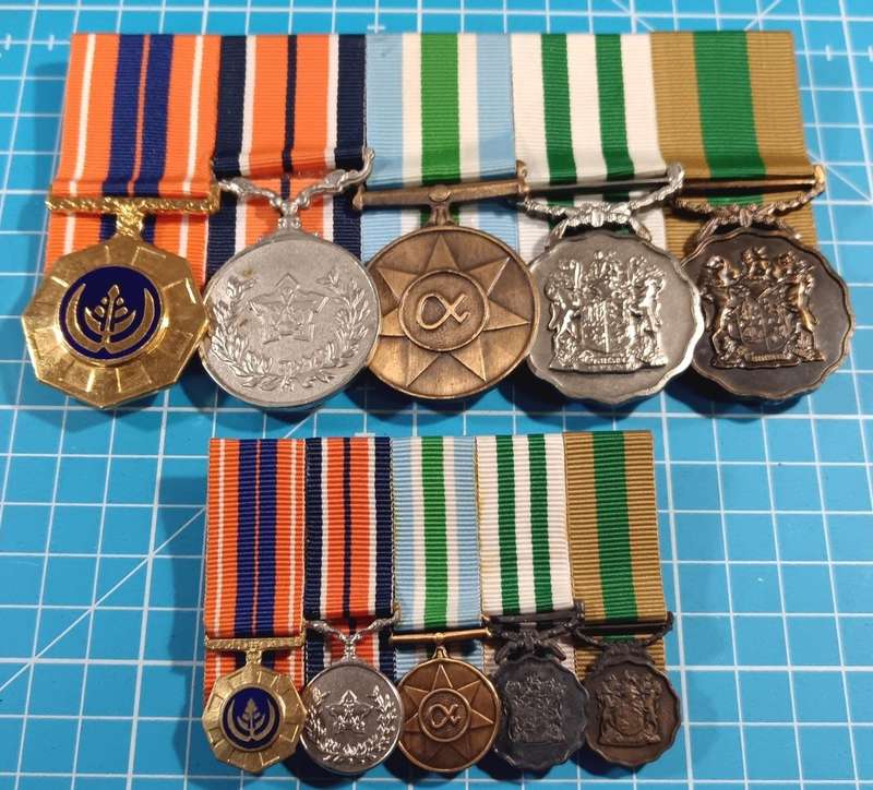 SADF - Full Size Plus Miniature 20 Years Good Servive Group