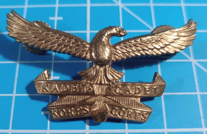 SADF - SAAF - Cadet Corps Cap Badge