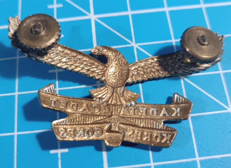 SADF - SAAF - Cadet Corps Cap Badge