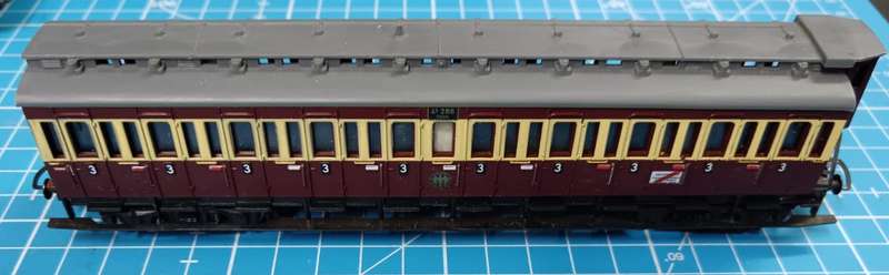 HO Liliput Prussian 3rd Coach # 41299 with Brakeman's Cabin