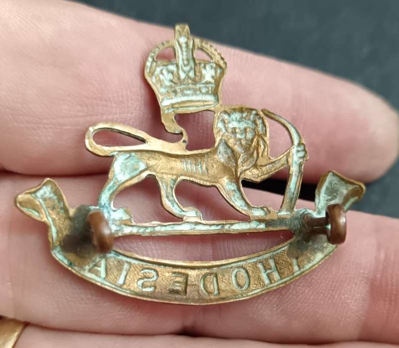 WWII Southern Rhodesia Army Staff Corps Cap Badge