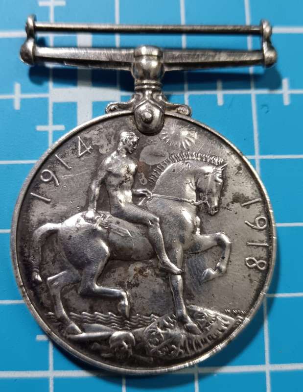 Full Size World War One Silver War Medal:PTE J Salter 2ND SAI ( Starting under melt value )