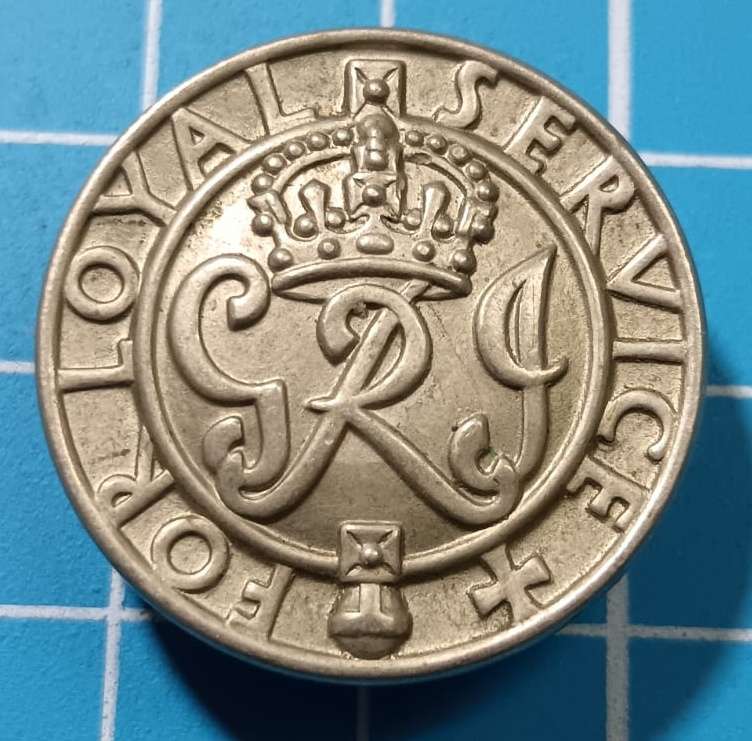 WW2 Kings For Loyal Service Silver War Wound Kings Lapel Badge