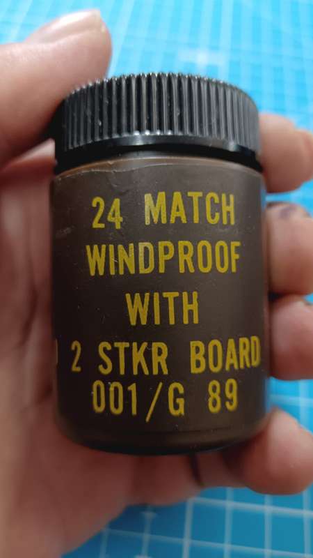 SADF - Windproof Matches - Complete ( Sealed )
