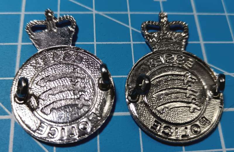 United Kingdom - Essex Police Collar Pair