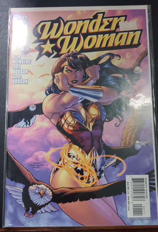 Comics - WONDER WOMAN - In Protective Sleeve