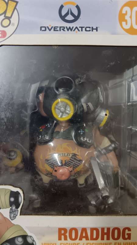 Funko Pop! Games 309: Overwatch - Roadhog Super Sized 6'' Vinyl Figure