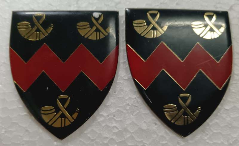 SADF - 6 Field Regiment Shoulder Flash Pair
