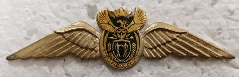 SANDF - Air Force Gold Pilot Wing