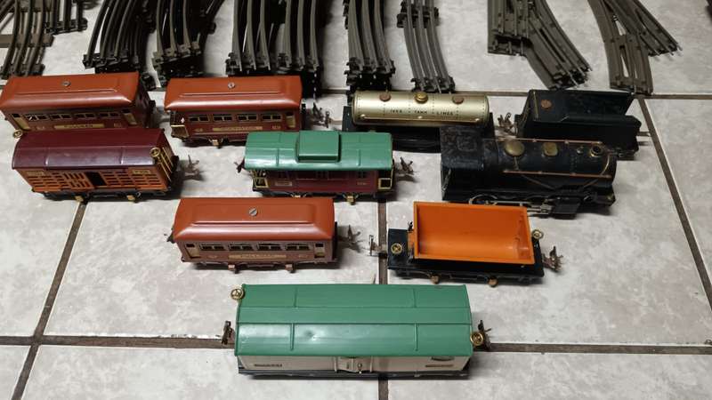 Great Find - Pre War:Lionel Locomotive Full Train Set C. 1930's