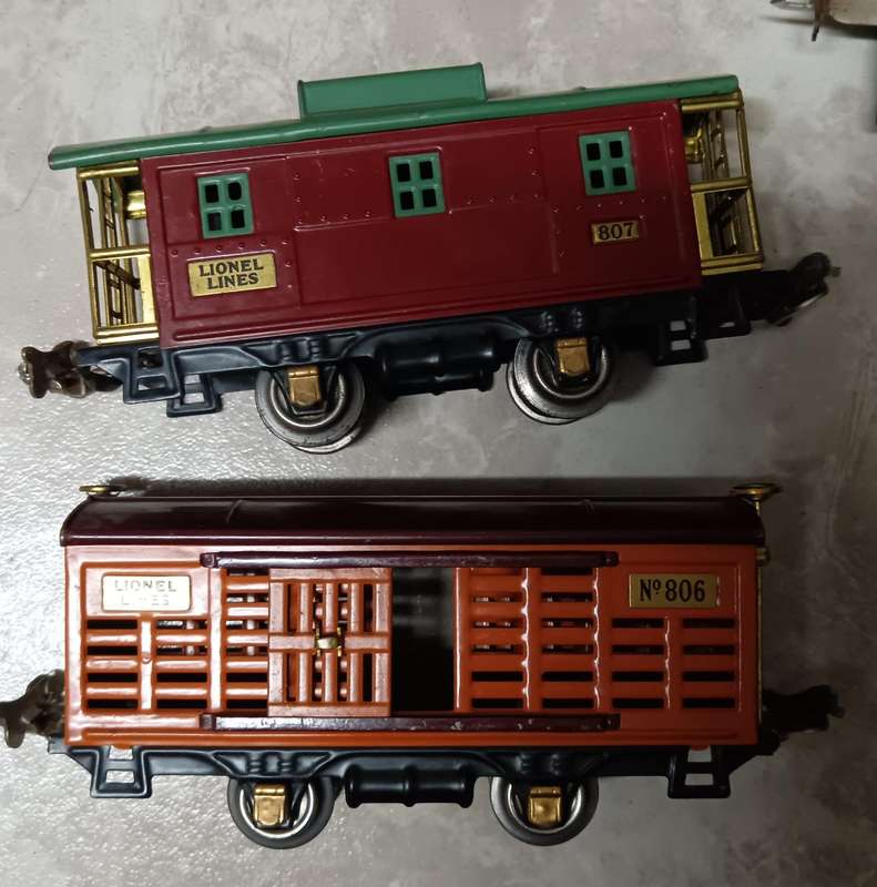 Great Find - Pre War:Lionel Locomotive Full Train Set C. 1930's