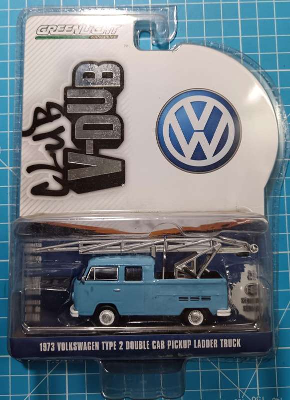 Greenlight Club V-Dub 1973 Volkswagen Type 2 Double Cap Pickup Ladder Truck Blue