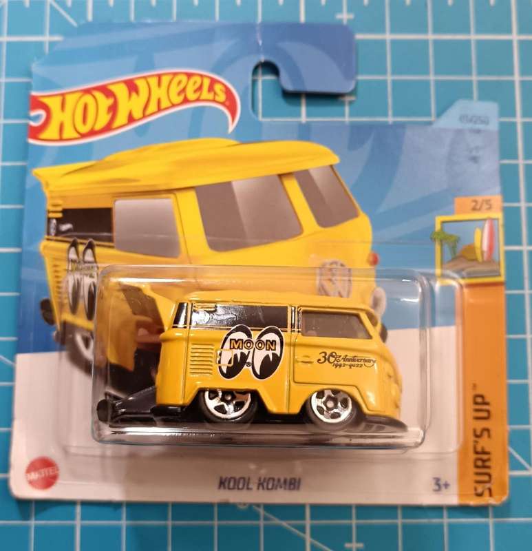 Hot Wheels Volkswagen Kool Kombi Mooneyes Yellow Birthday Gift Miniature Model Car Retro Collectible