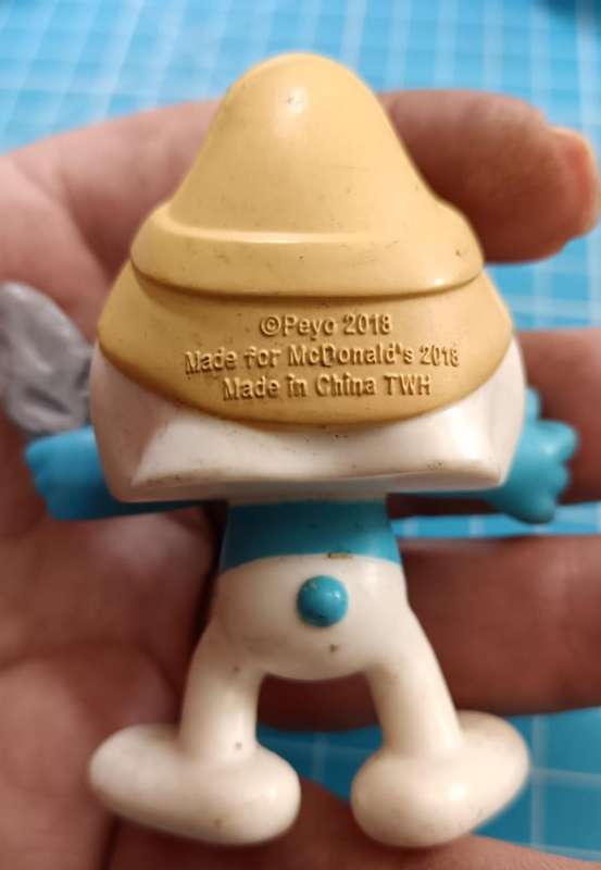 Vintage SMURFS Figurine