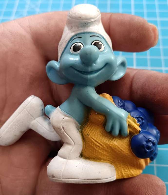 Vintage SMURFS Figurine