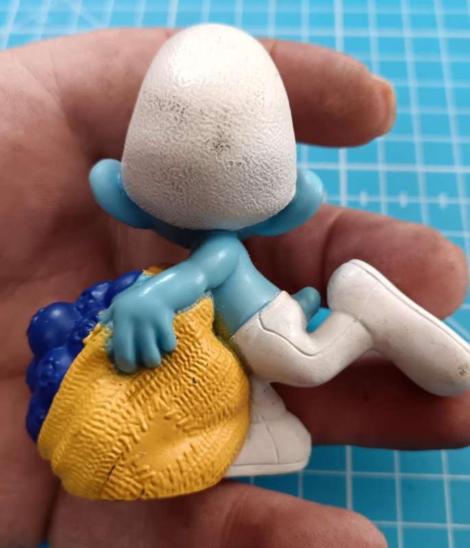 Vintage SMURFS Figurine
