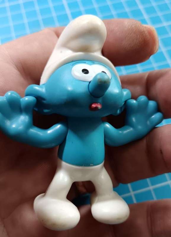 Vintage SMURFS Figurine