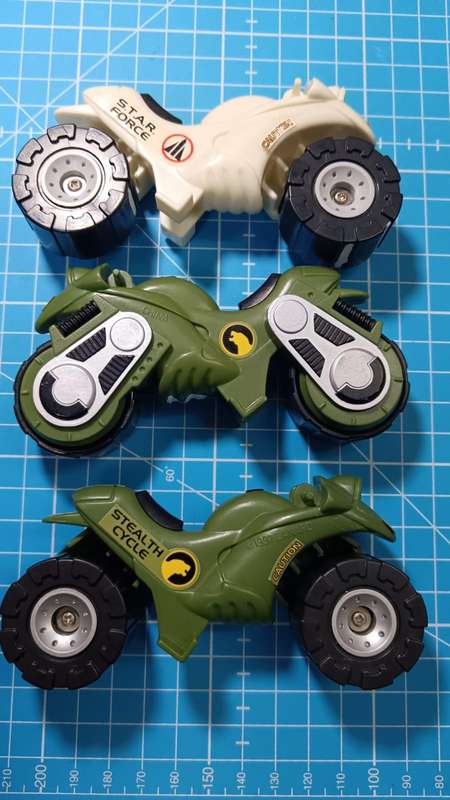 The Corps ! Green Stealth Cycle Loose Vehicle Lanard Lot