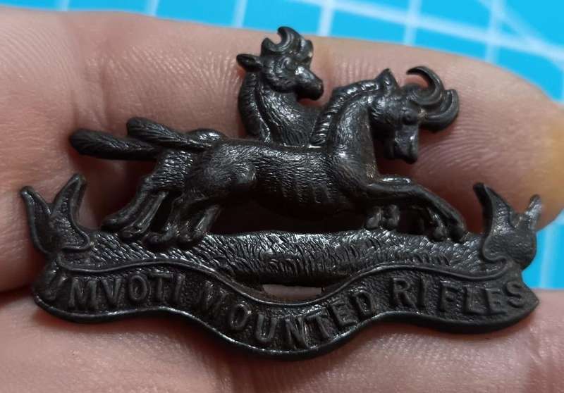 SADF - Umvoti Mounted Rifles Cap/Collar Badge