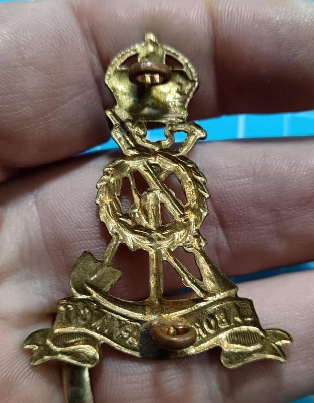 United Kingdom British Cap Badge Of The Royal Pioneer Corps Post WWII