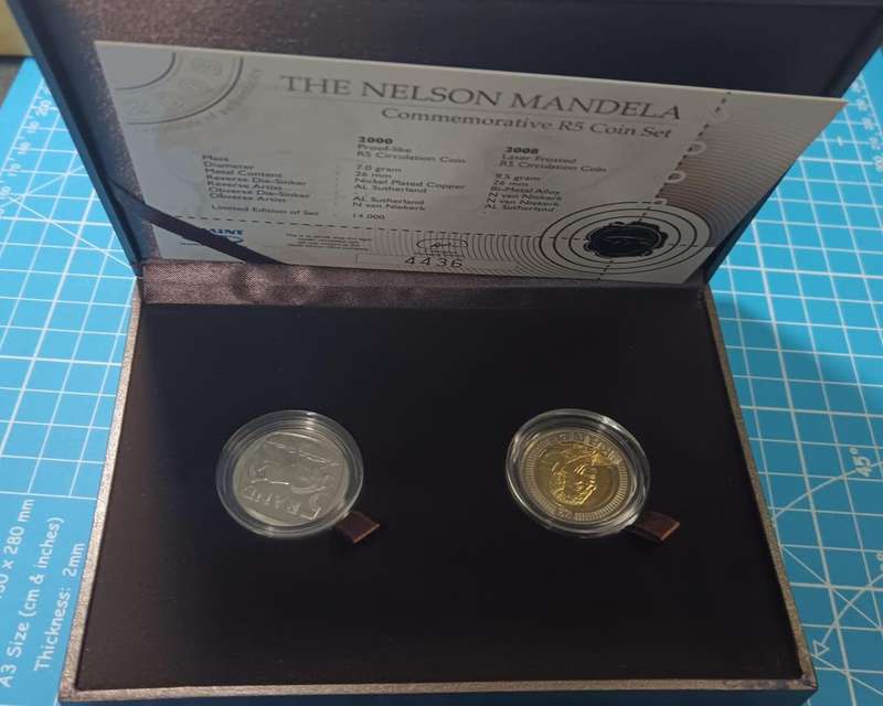 Nelson Mandela Commemorative R5 Coin Set in Case with Certificate