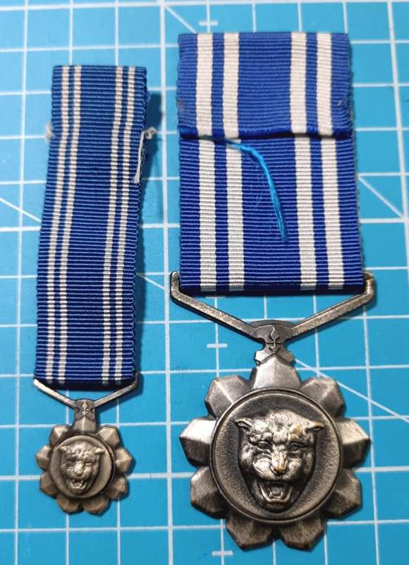 Homelands - Bophuthatswana Police Star for Faithful Service 10 Years  - Full Size plus Miniature