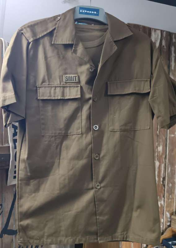 SADF - Nutria Bush Shirt in Very Good Condition ( Medium )