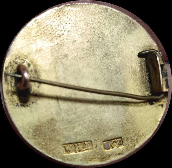 Vintage ZAR Brooch in 9CT Gold - Makers Mark W.H.L - 9.5 Grams