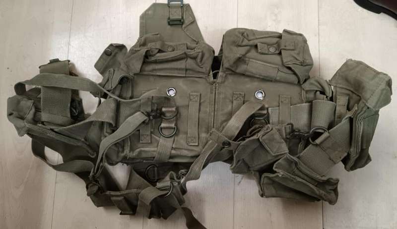 SADF - Webbing Kidney with Dixiex and R1 Scabbard