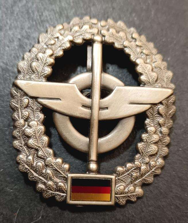 German Army Bundeswehr Nachschubtruppe Supply Beret Badge