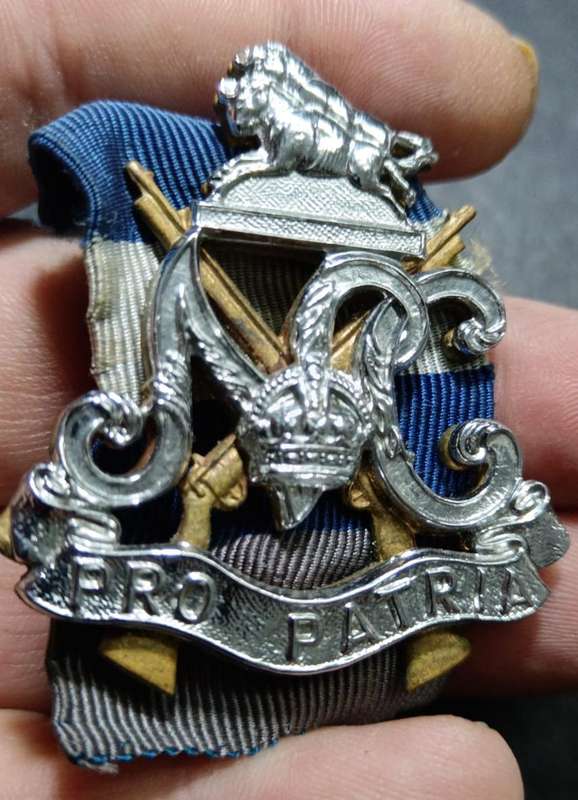 SADF - Natal Carbineers Cap Badge
