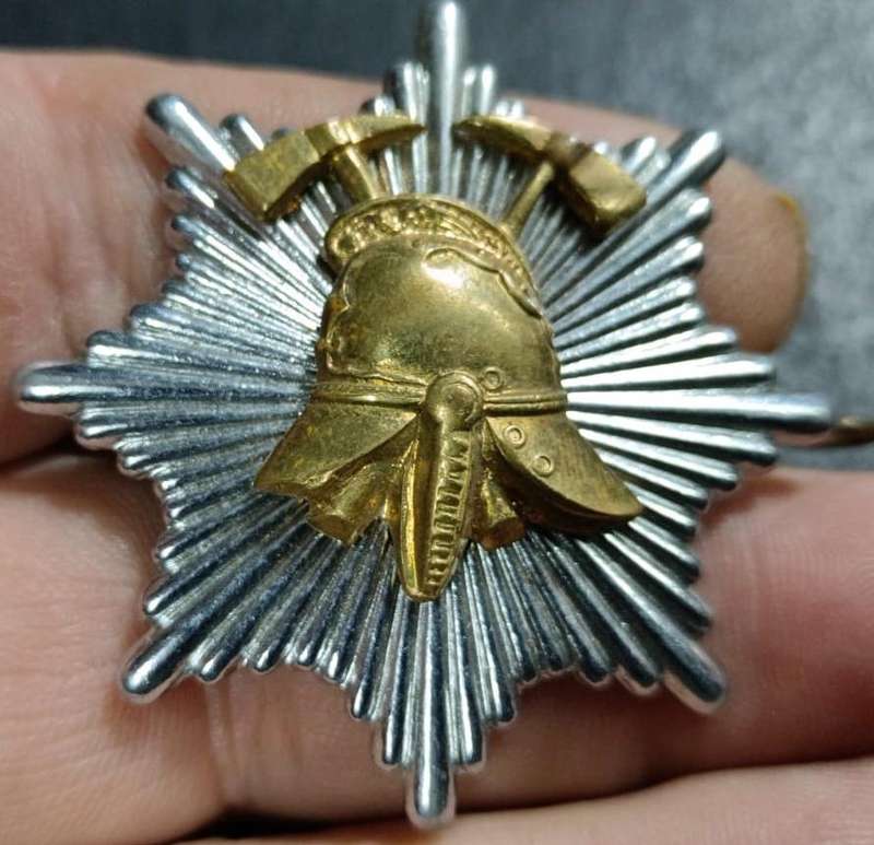 United Kingdom - Cap Badge