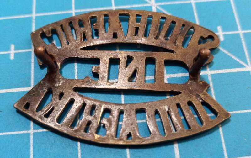 WW1 1st South African Infantry Brigade Brass Shoulder Title Badge